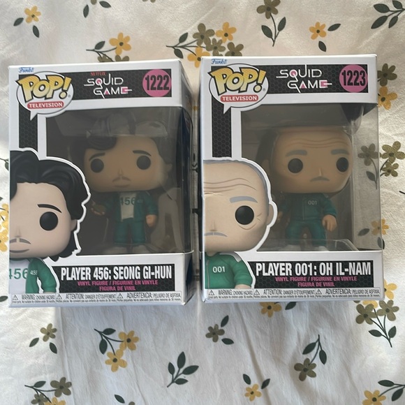 SQUID GAMES funko pops x2 - Picture 1 of 4